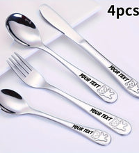 Set de couverts personnalisés 4 pièces en acier inoxydable 304 – Gravure du prénom avec adorable motif ours – Comprend couteau, fourchette, cuillère et petite cuillère - Avenue des Soldes